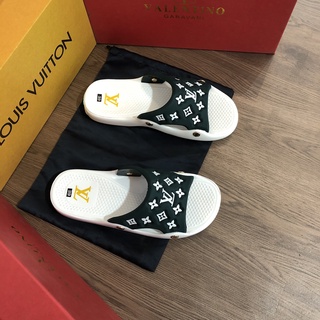 Dép Louis Vuitton Đính Cúc (LVCM)