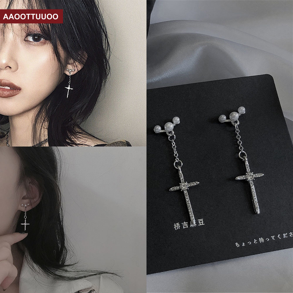 Hoa Tai Dáng Dài Hình Thánh Giá Đính Ngọc Trai Thanh Lịch