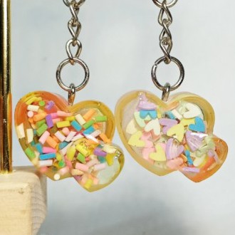 Móc khoá trái tim full charms - Móc khoá handmade resin - Quà lưu niệm