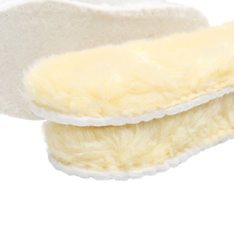 Giày lông bít mũi ấm áp và đáng yêu cho bé