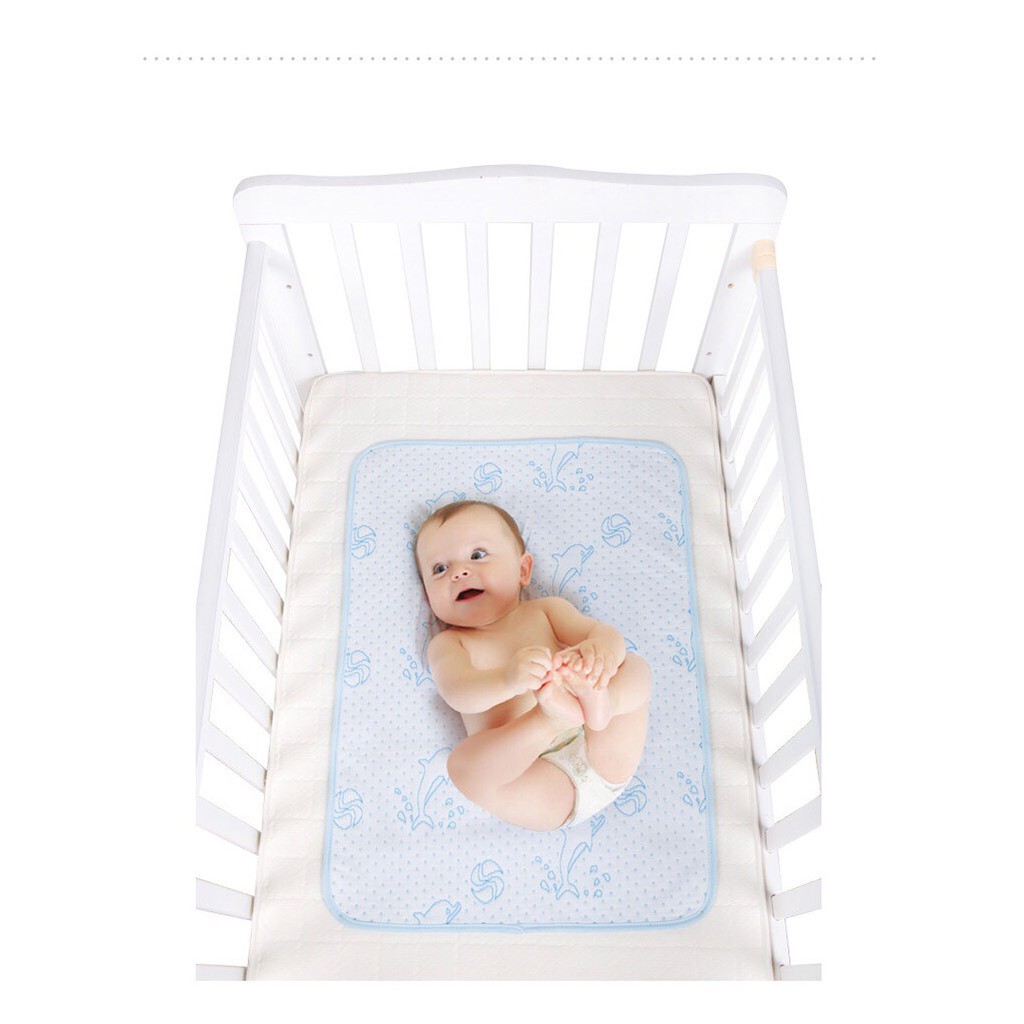 Miếng lót chống thấm 4 lớp cho bé