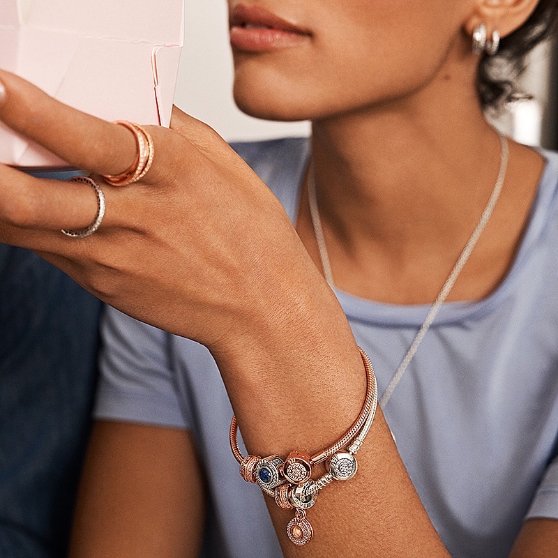 Vòng Pan Rose gold mạ vàng 14k mặt dứa