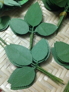 Lá hồng giấy mỹ thuật
