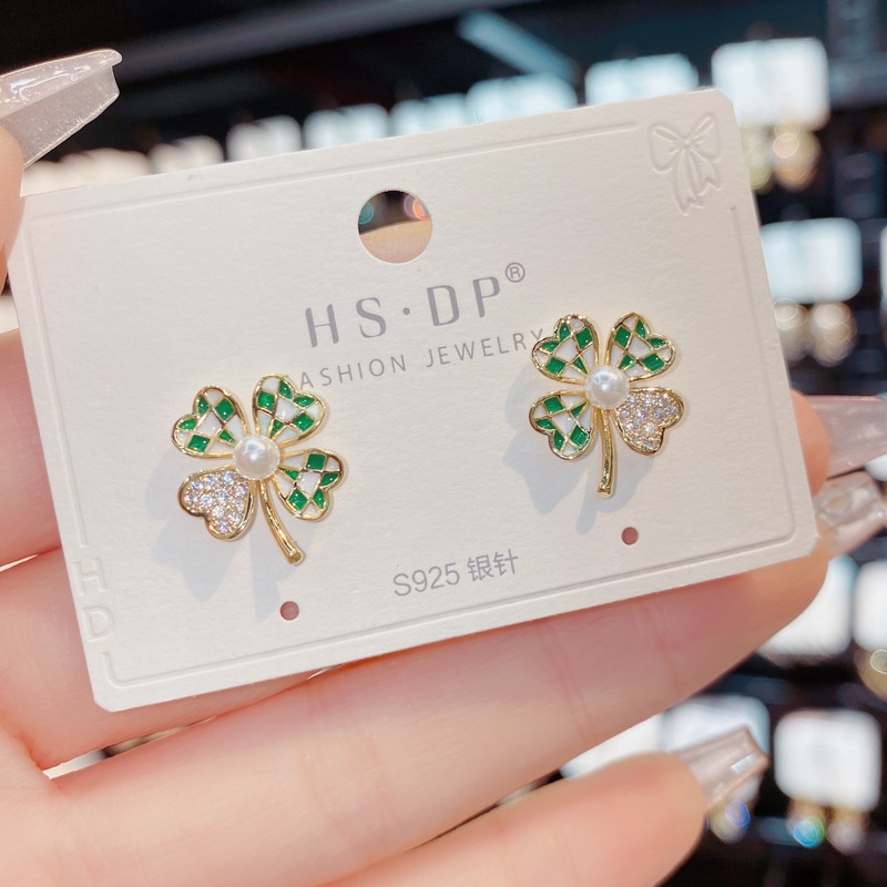 Đôi Bông Tai Hình Hoa Đính Đá Thời Trang Dễ Phối Đồ