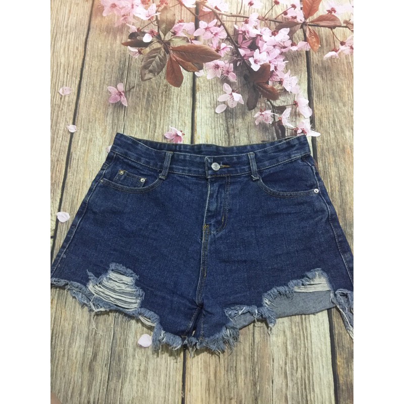 chan vay linh nguyen | BigBuy360 - bigbuy360.vn