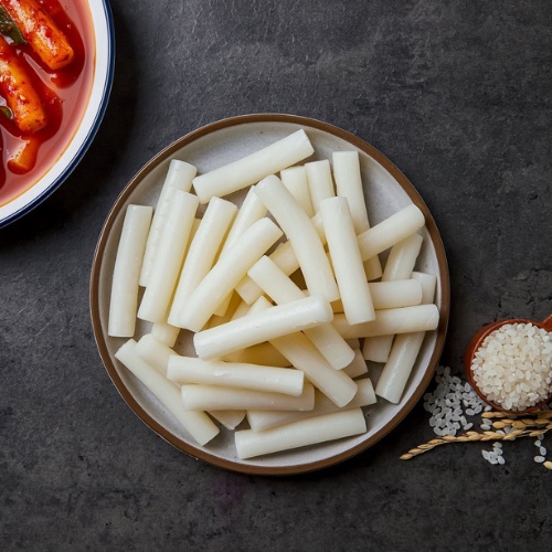 Bánh gạo Hàn Quốc Chả Cá Tokpokki Dạng Cốc Ăn Liền Tiện Lợi