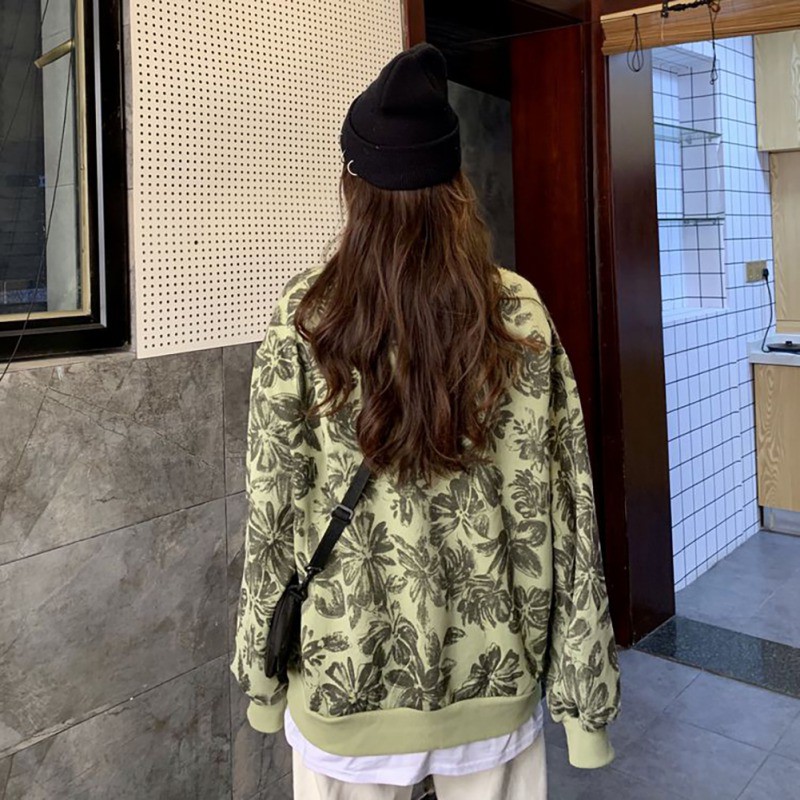 Áo thun sweater dáng rộng tay dài in hình dễ thương