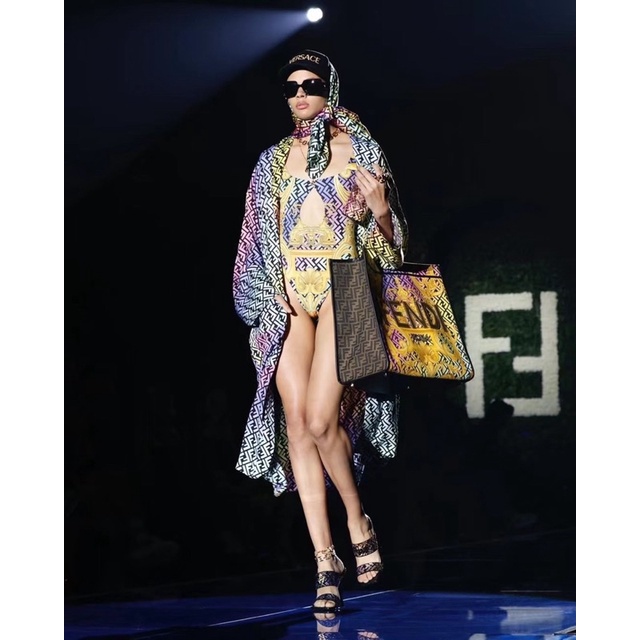 TÚI FEN.DI QUAI XÁCH