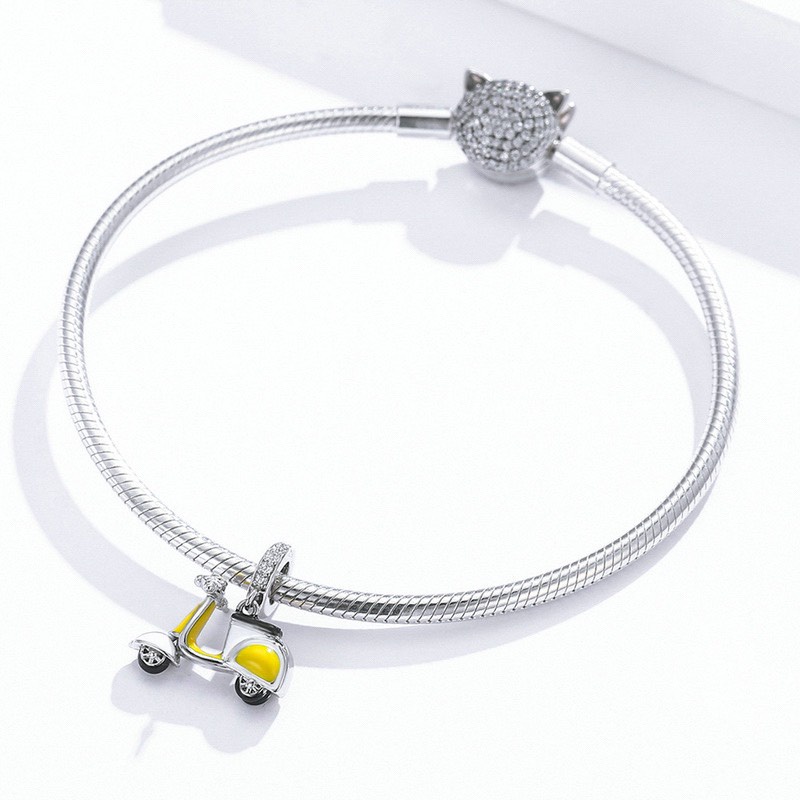 Charm bạc H.A.S hình xe vespa vàng - Hạt charm bạc thời trang