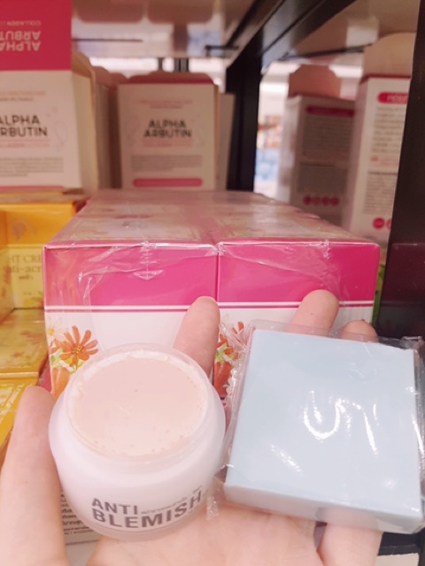 Kem dưỡng da Radiance Skin