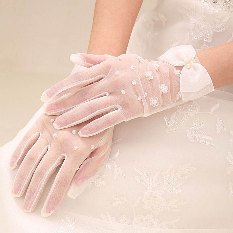 Găng tay kiểu dáng đơn giản thiết kế sang trọng cho cô dâu