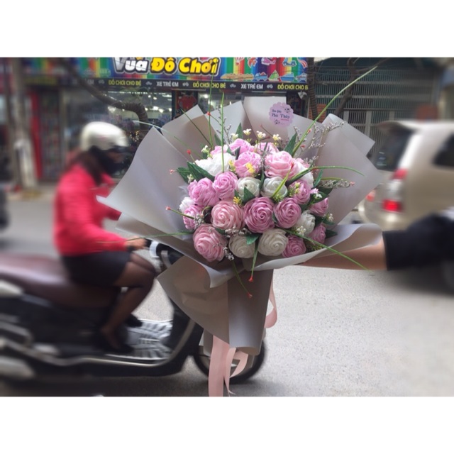 Bó hoa giấy nhún