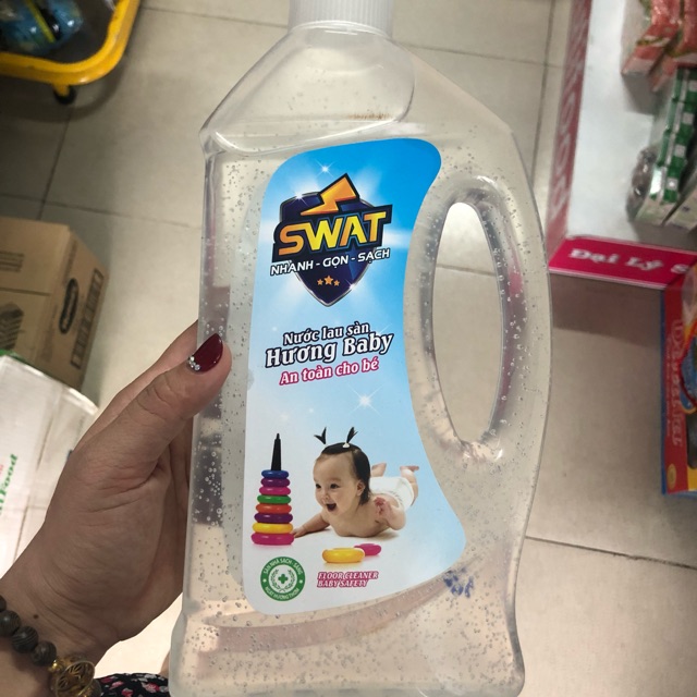 NƯỚC LAU SÀN SWAT BABY