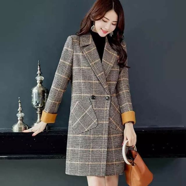 Com bo Áo dạ nữ. Em chưa bao giờ gom mã nào tới lần thứ tư nhưng riêng mã này thì quá rẻ quá đẹp nên em gom đ