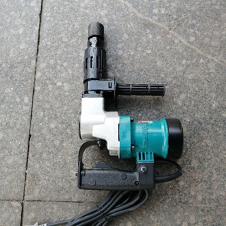 Máy đục bê tông makita 0810. 1200w