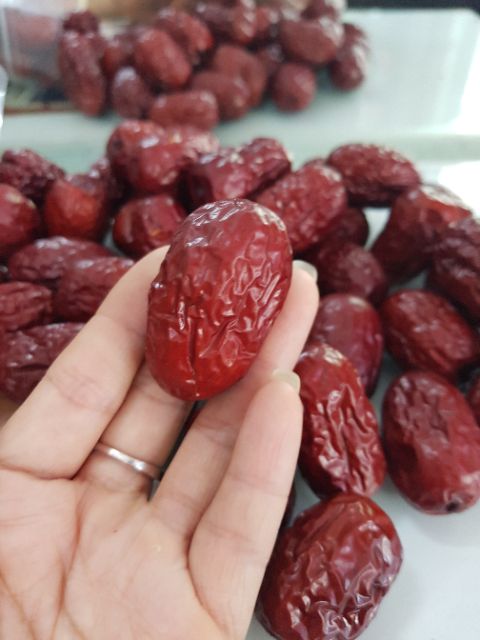 Táo đỏ Hàn Quốc loại đại 500g date 2022