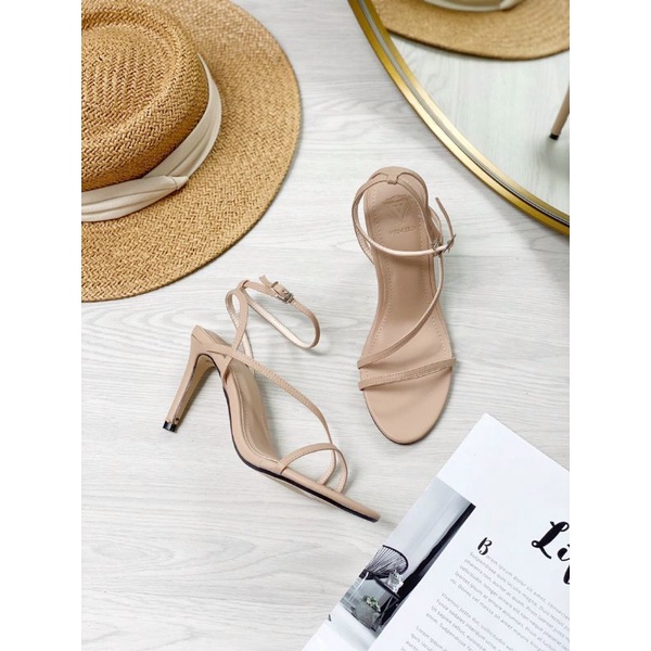 sandal dây mảnh thiết kế dây chéo tạo cảm giác thon chân duyên dáng, Hàng VNXK loại 1