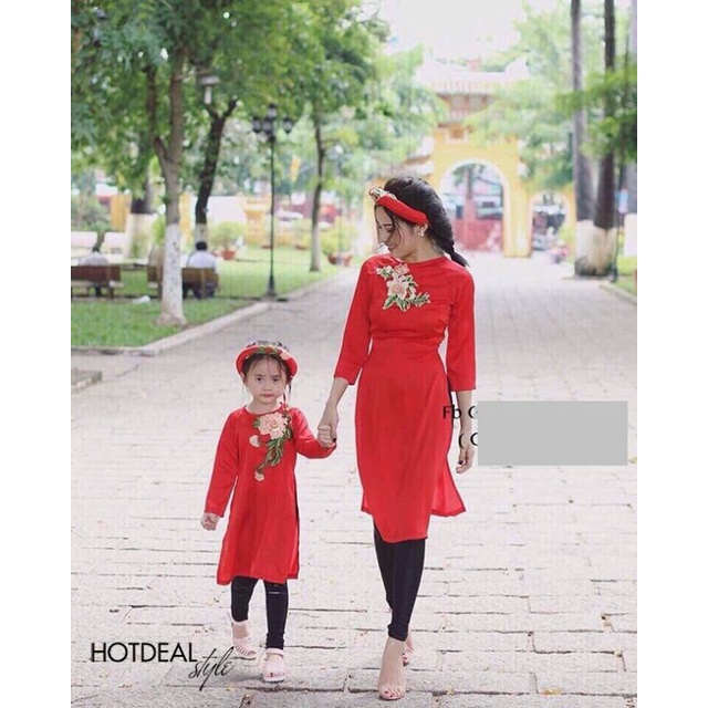Áo dài mẹ và bé