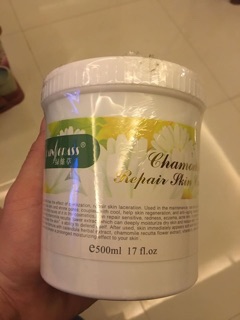 Kem Tẩy Da Chết Hoa Cúc