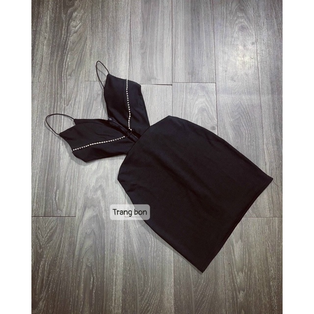 _  Đầm body 2 dây cut out viền cườm
