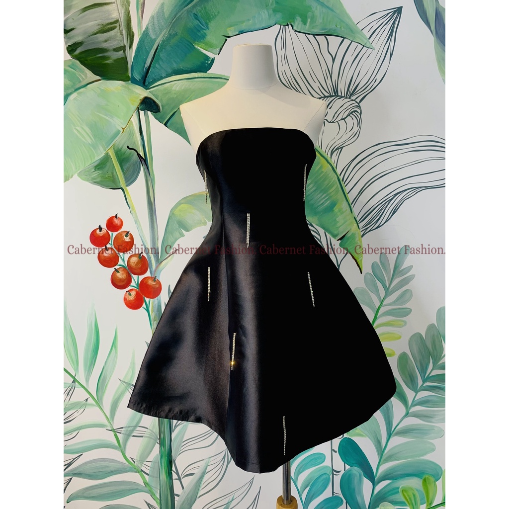 Đầm Starring Dress - đính đá sang trọng