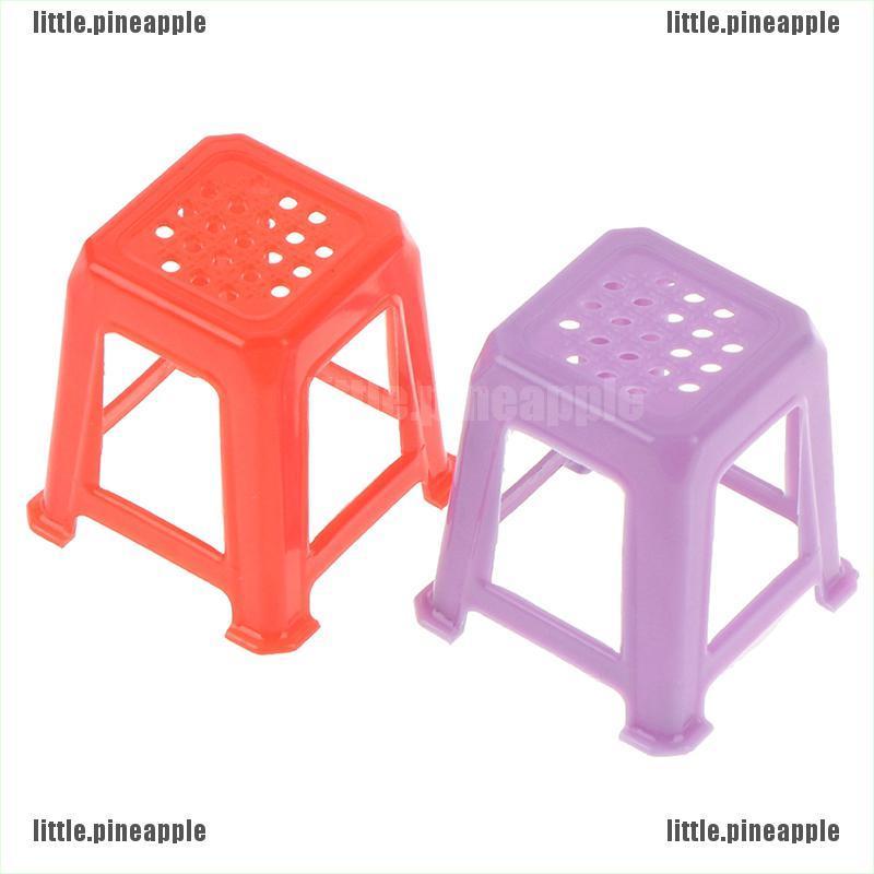 Mô Hình Ghế Nhựa Mini Tỉ Lệ 1 / 12 Trang Trí Nhà Búp Bê