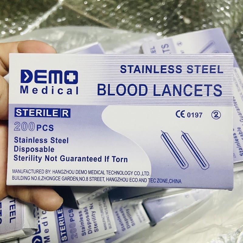 (Q1-HCM) Kim chích mụn Blood Lancets (Hộp 200 cây)