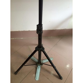 CHÂN MANOCANH HỌC CẮT TÓC