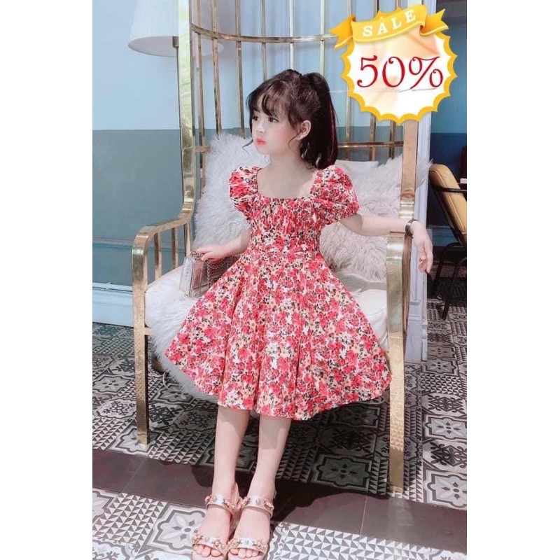 Váy hoa cổ vuông tay bồng cho bé siêu xinh