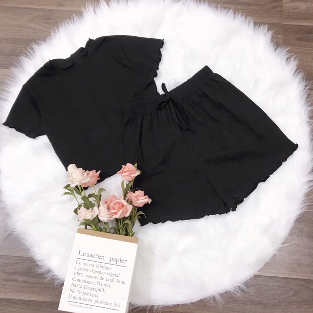 Bộ áo croptop và quần cuốn biên ảnh thật 100% | BigBuy360 - bigbuy360.vn