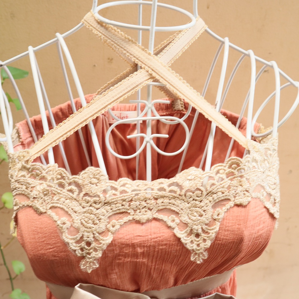 Đầm kiểu 2 dây