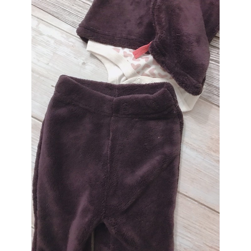 Set 3ct bé gái gồm body áo khoác và quần liền bàn siêu xinh.