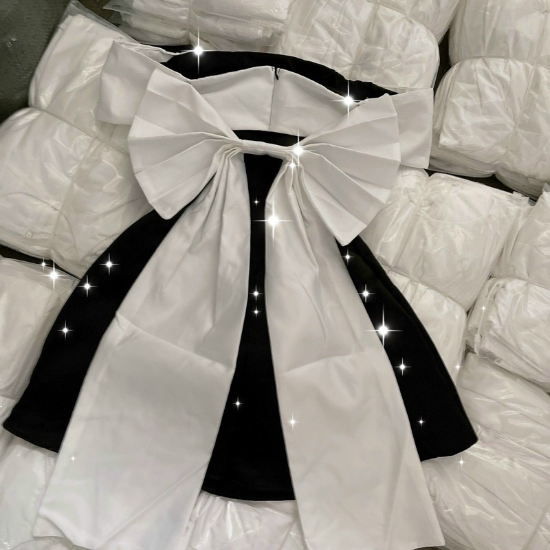 ĐẦM ĐEN PHỐI NƠ TO SAU