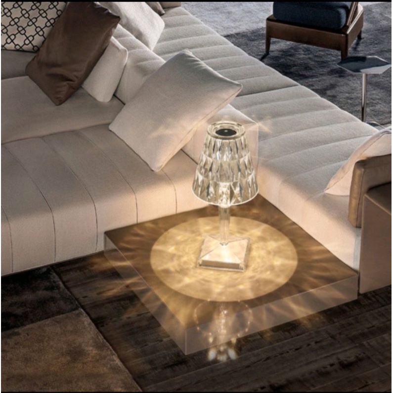 Đèn ngủ pha lê cảm ứng cho không gian sống thêm xinh