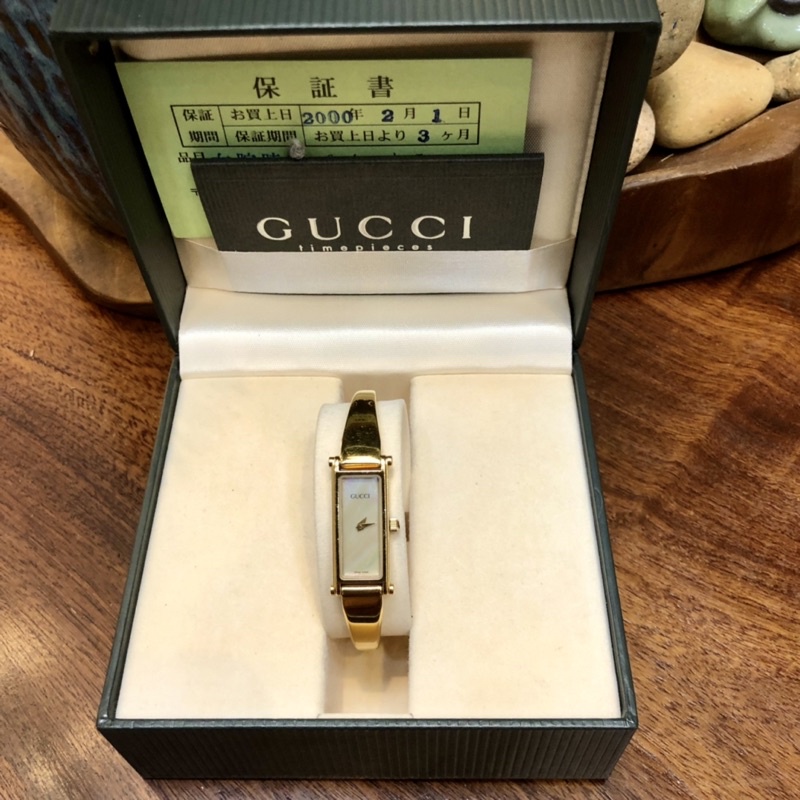 •Đồng hồ nữ Gucci dây kim loại chính hãng• Vui lòng đọc kỹ mô tả của shop•