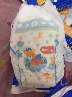50 bỉm quần Huggies size M