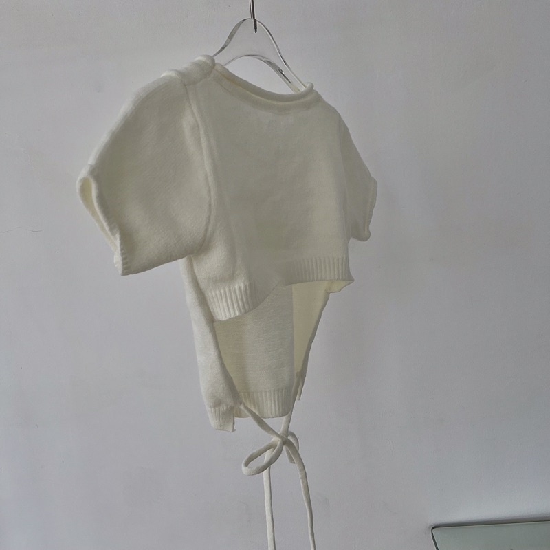 Áo croptop dây buộc bụng