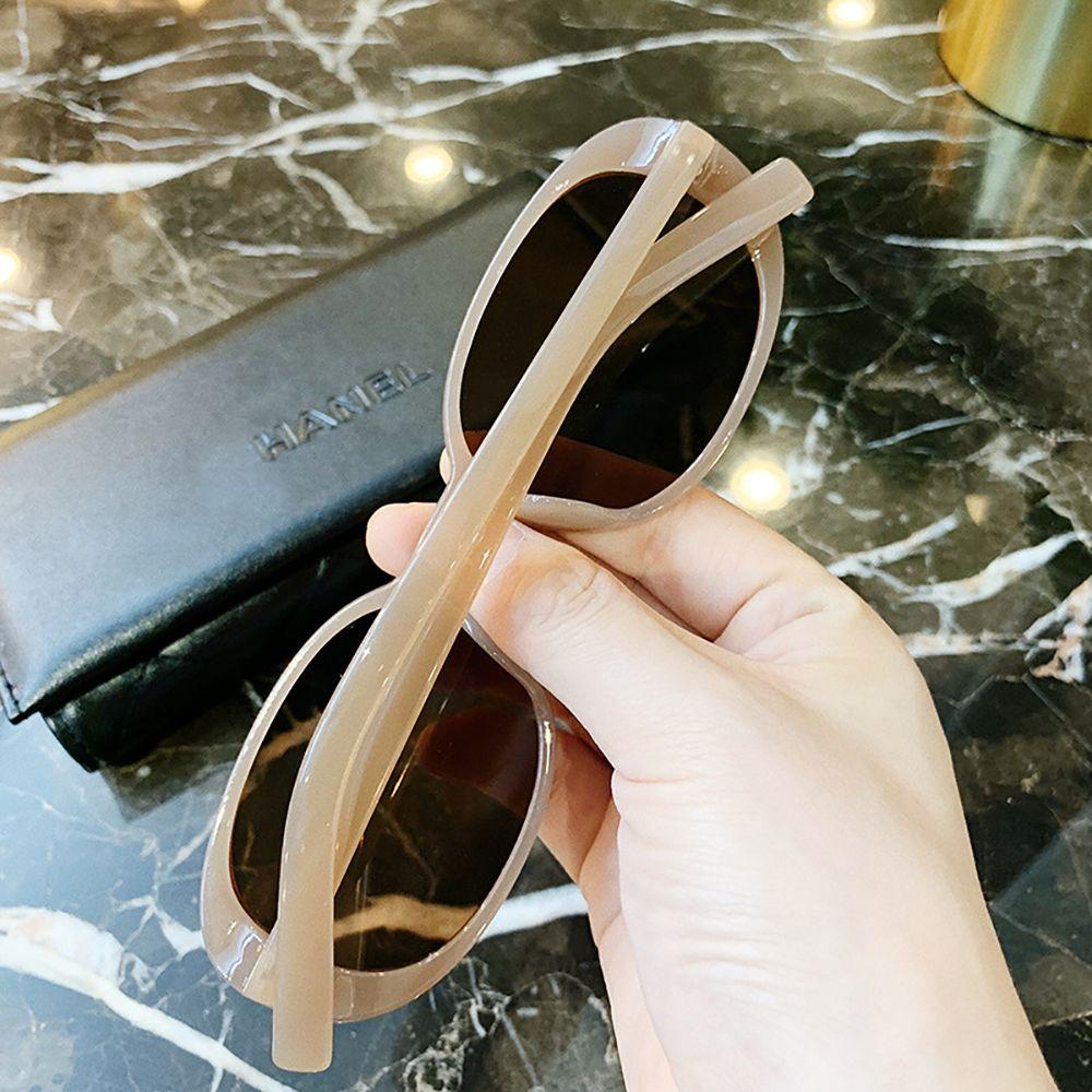 Kính Mát Hình Oval Chống Tia UV Chống Bức Xạ Thời Trang Cho Nam Và Nữ