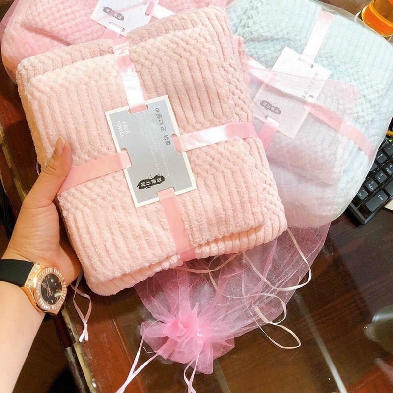Set 2 khăn lông cừu xuất Hàn