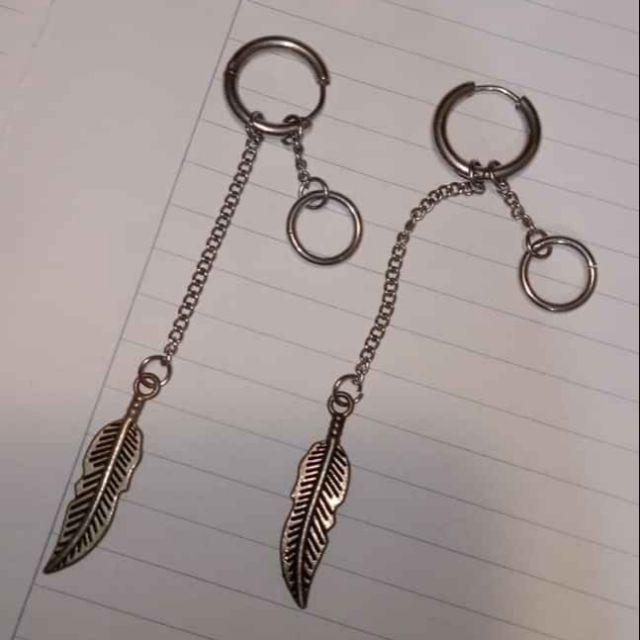 Khuyên tai Suga BTS