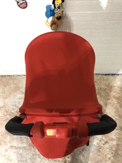 Xe đẩy Combi gấp gọn