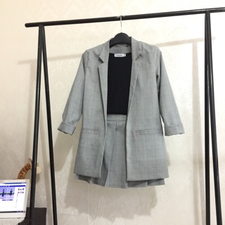 Set blazer chân váy ngắn