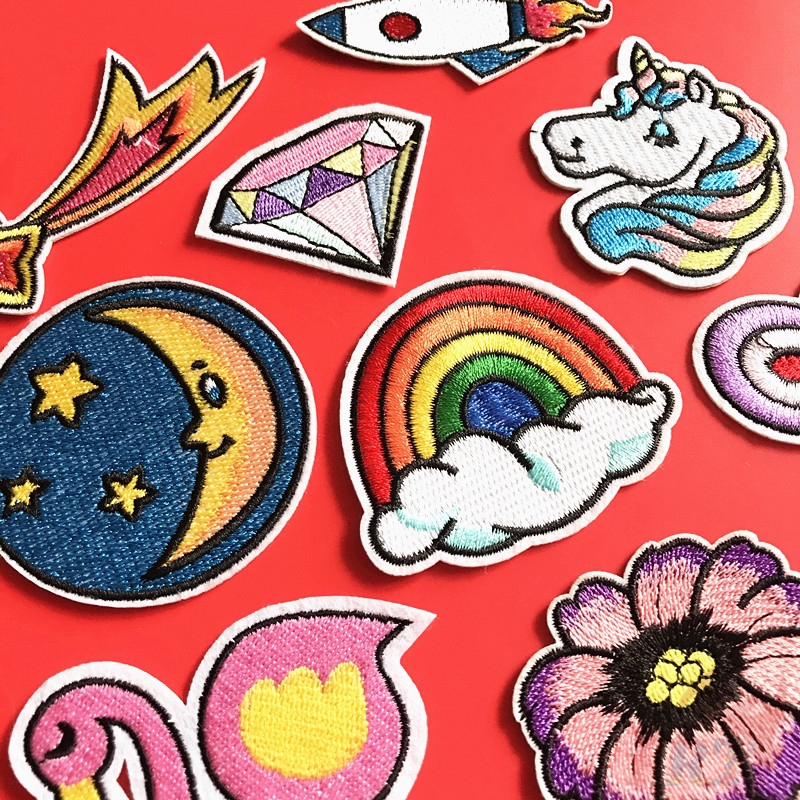 Hình Dán Ủi Thêu Hình Kỳ Lân Và Cầu Vồng