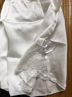 Quần đùi ren satin