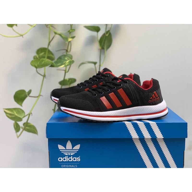 Giày thể thao nam nữ đen sọc đỏ 466