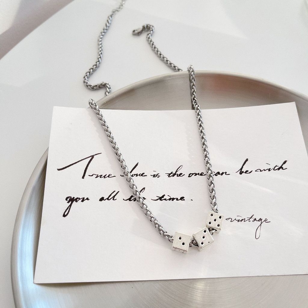 Vòng cổ Hình Xúc Xắc Phong Cách Hip Hop Thời Trang