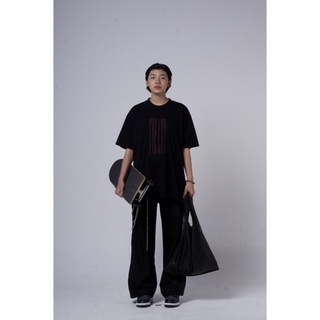 Áo thun Oversize "LTD BASIC" hai màu đen trắng dễ phối
