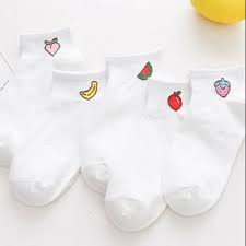 Set 2 đôi tất trắng trơn xuất nhật, tất hoa quả siêu xinh
