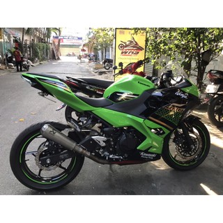 Pô Akrapovic R3