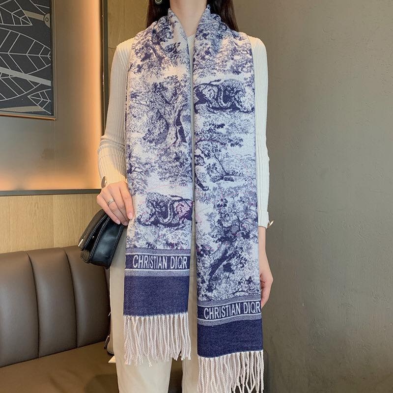 Khăn choàng Dạ hiệu cao cấp Tặng kèm túi Hộp Hiệu 01